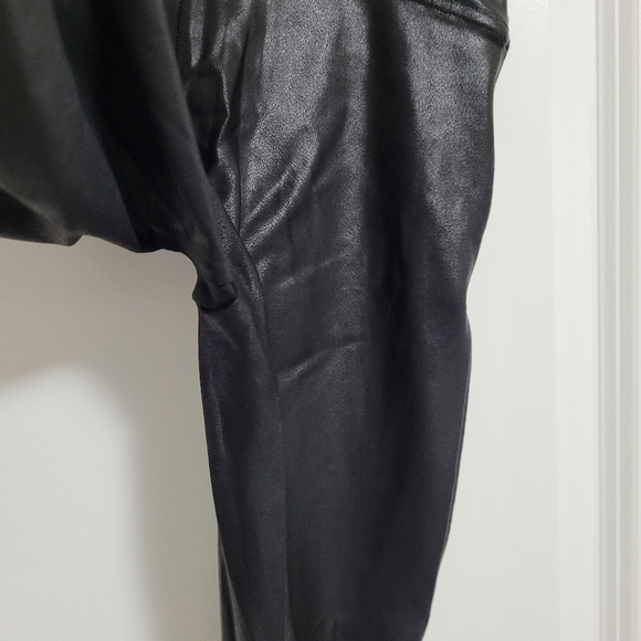 SPANX LEATHER LIKE LEGGINGS - Picture 6 of 6